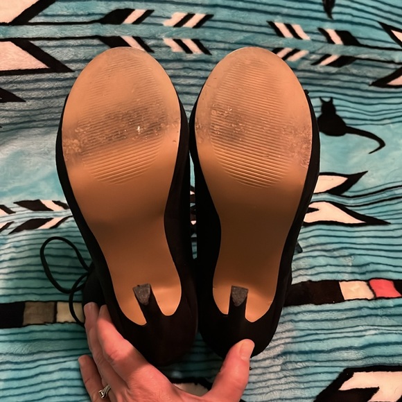 Black open toe booties - Picture 2 of 5